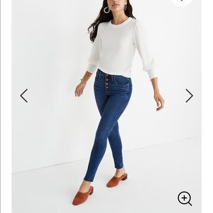 10" High-Rise Skinny Jeans in Brinville Wash